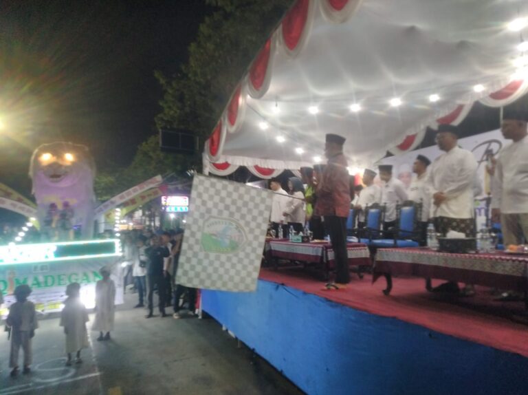 Pawai Takbir Keliling Sambut Malam Idul Fitri 1446 H di Sampang