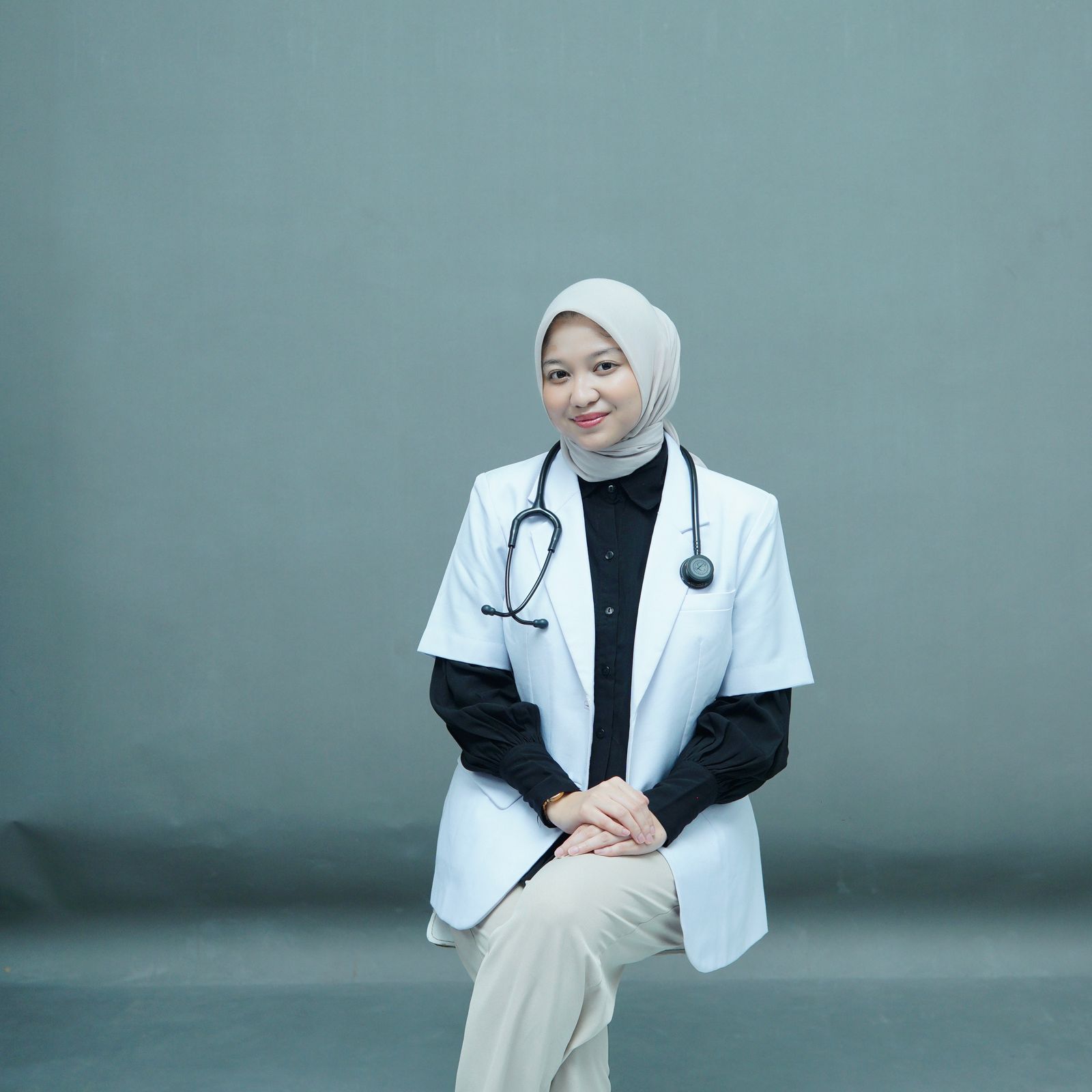 Tips Sehat Saat Puasa Ala Dokter Annisa Fitri Cahyarini