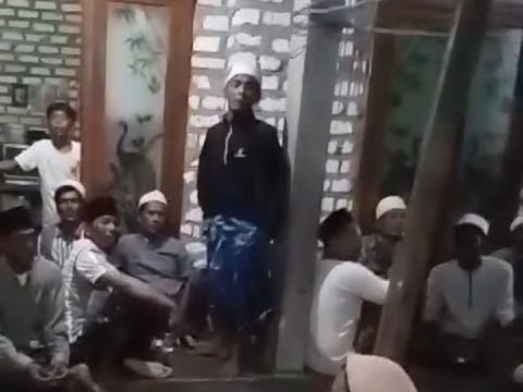 Ratusan Nelayan Pulau Mandangin Tuntut Pelaku Pelemparan Bom Molotov Segera Ditangkap