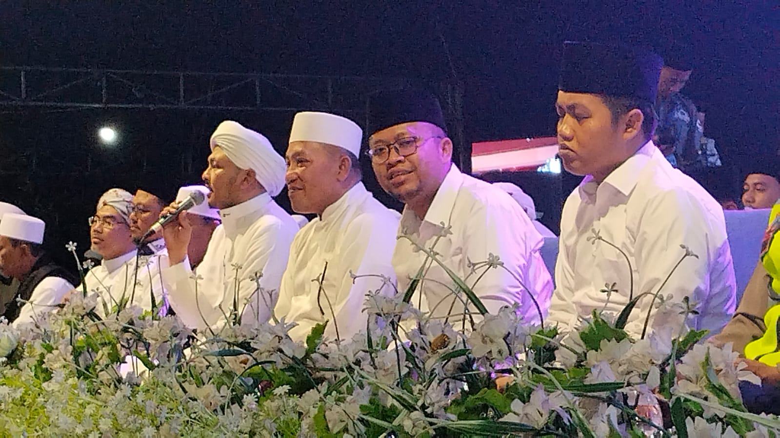 Ribuan Warga Sampang Padati Halal Bihalal dan Tasyakuran di Alun-alun Trunojoyo