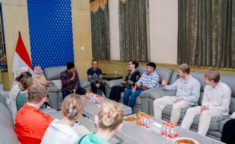 Lagi, Wisatawan Asal Norwegia Kunjungi Sampang Madura