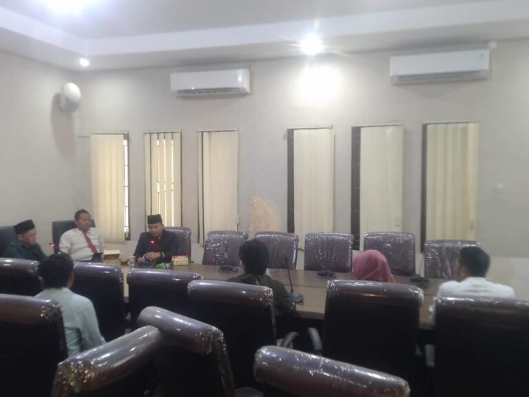 Kontraktor dan Konsultan Perencana Mangkir, Pansus LKPj Rekomendasikan Bongkar Lapangan Sepak Bola