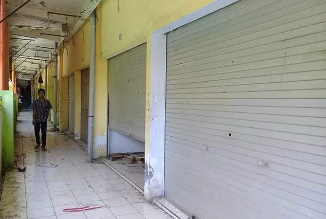 Ratusan Kios Pasar Srimangunan Sampang Tak Ditempati Pedagang