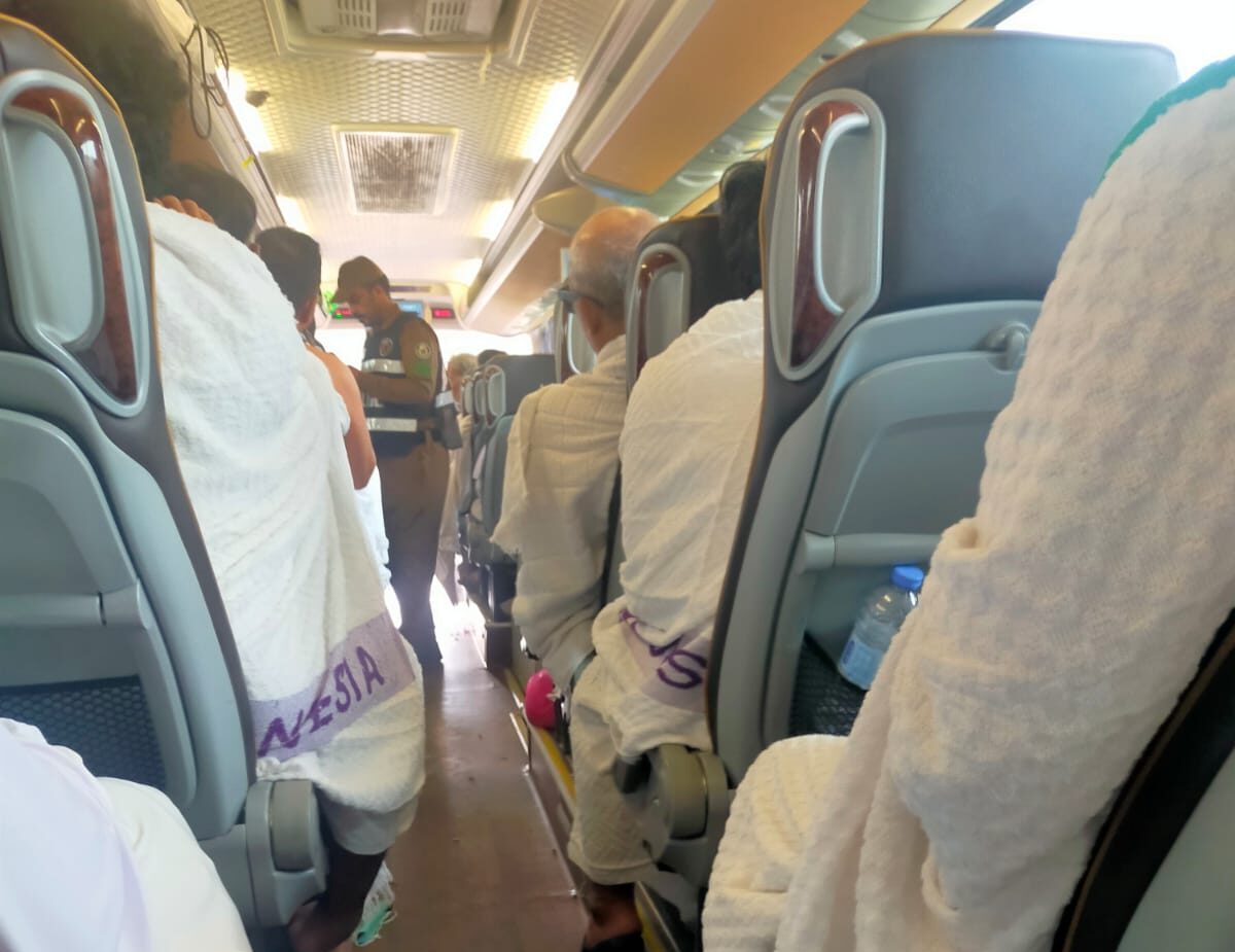 Pemeriksaan Ketat di Mekkah, Jamaah Kloter Sub-25 Sampang Lolos dan Siap Beribadah