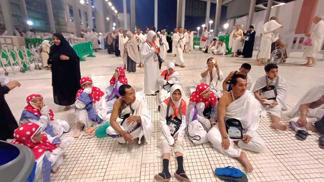 Kloter 25 SUB Surabaya Sukses Laksanakan Umrah Wajib