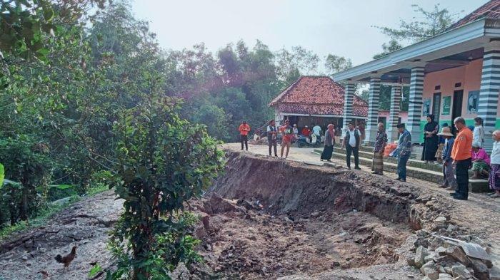 3 Lokasi di Sampang Terdampak Longsor