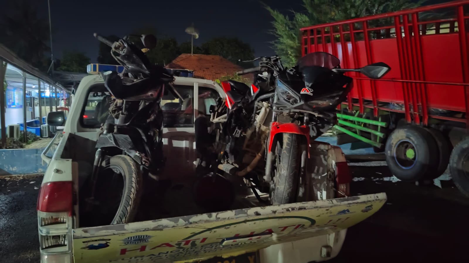 Laka Maut CBR vs Beat di Sampang, Dua Pemotor Tewas