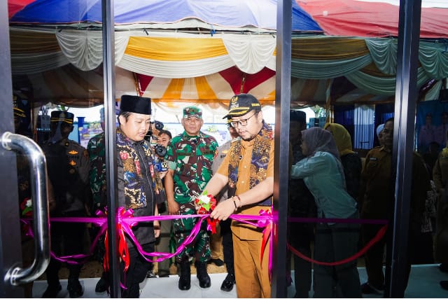 Wabup Ahmad Mahfud Resmikan MBG Pertama di Sampang, 3.464 Anak Jadi Penerima Manfaat