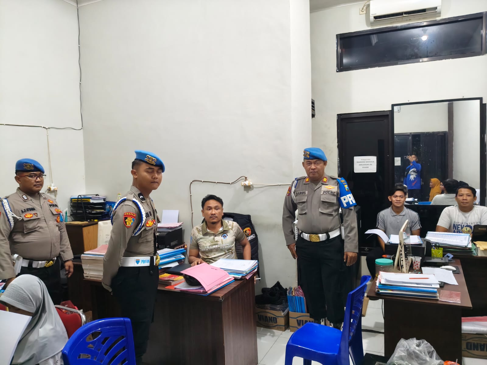Kapolres Sampang Imbau Masyarakat Lapor Propam Jika Temukan Anggota Tidak Profesional