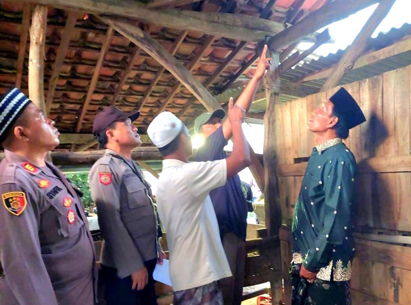 Diduga Sakit Jiwa, Pria Asal Sampang Tewas Gantung Diri