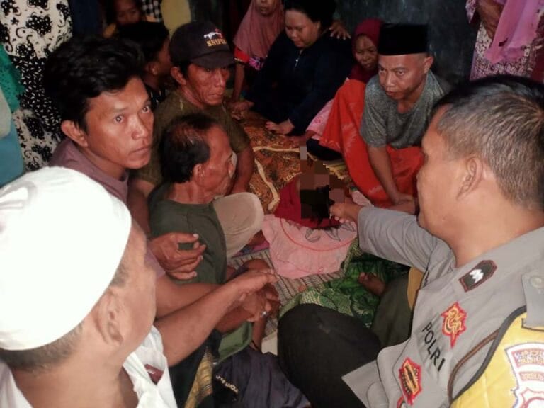 Mandi Saat Air Laut Pasang, Pemuda di Sumenep Tewas Terseret Arus