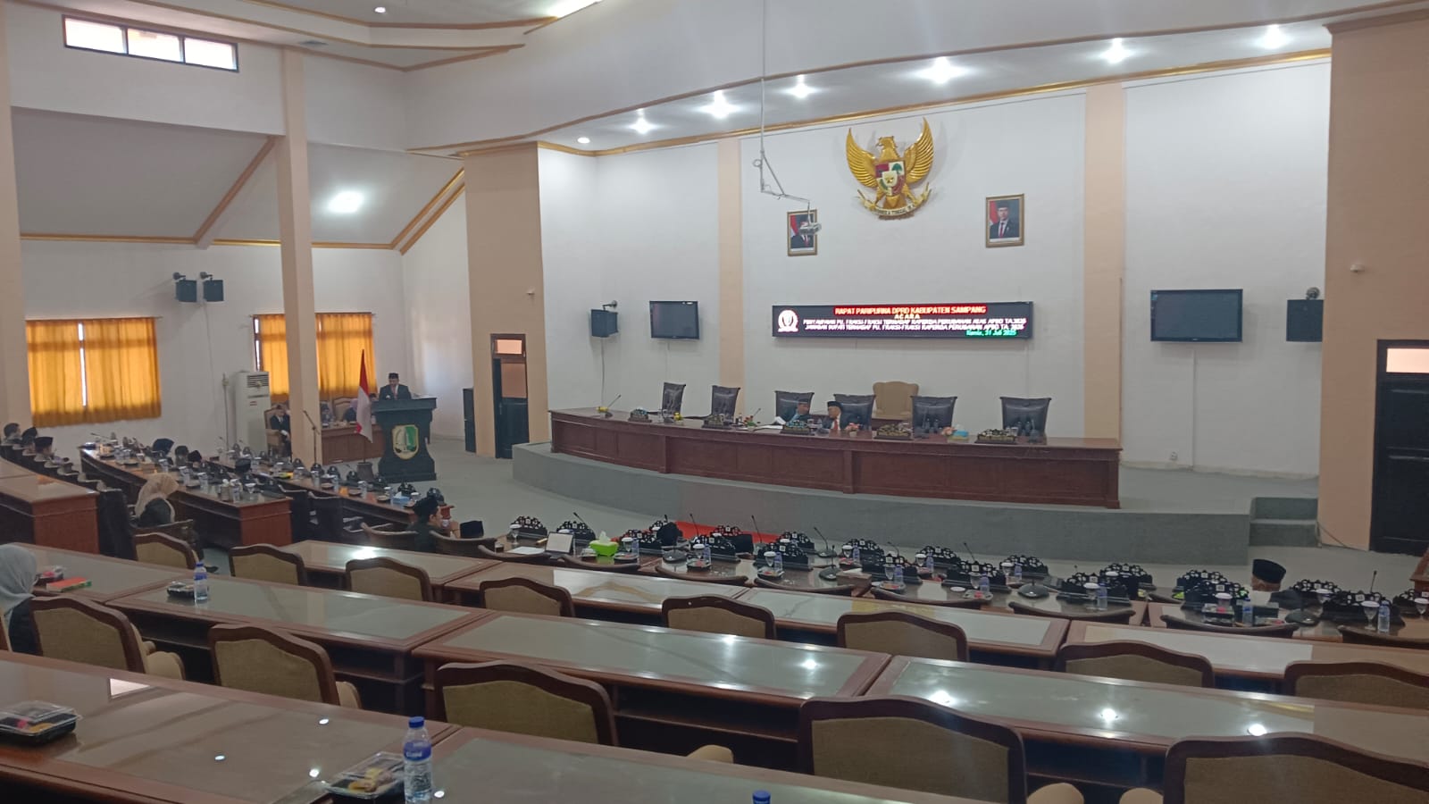 DPRD Sampang Paripurnarnakan PU Fraksi-fraksi terhadap Perubahan APBD 2025
