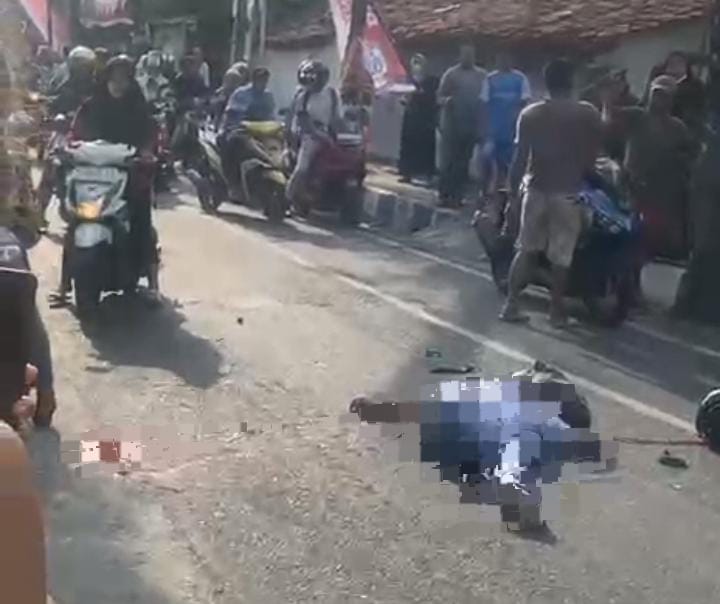 Laka Maut PCX Vs PCX di Sampang, 1 Meninggal 3 Luka-Luka