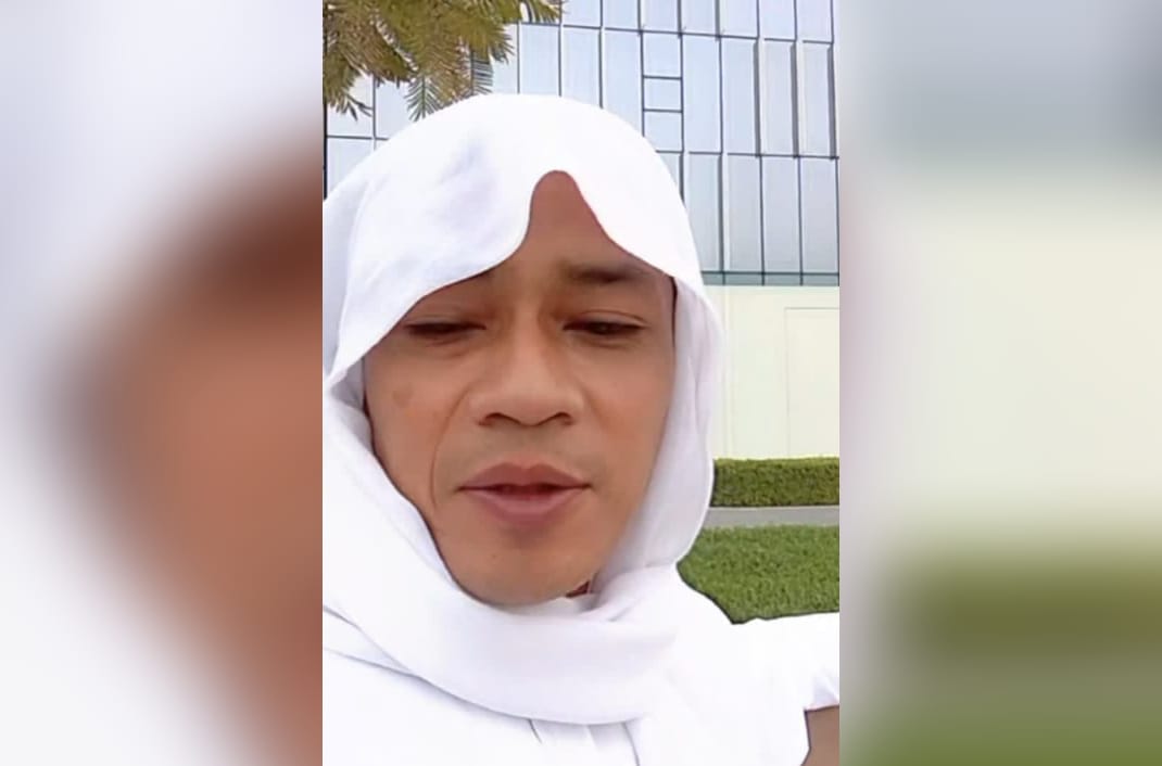 6 Bulan Jalan Kaki ke Makkah, Anas Mahfud Kini Tiba di Dubai