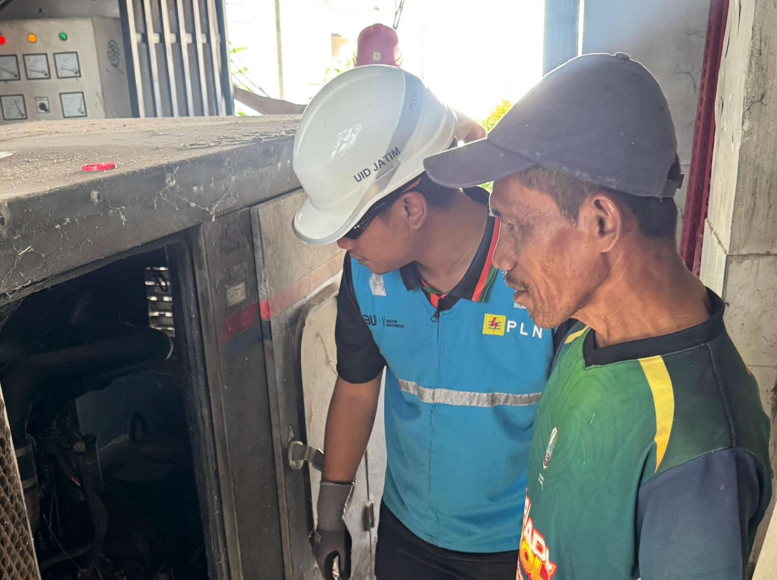 Jelang Upacara HUT RI, Pasokan Listrik di Pendopo Trunojoyo Aman