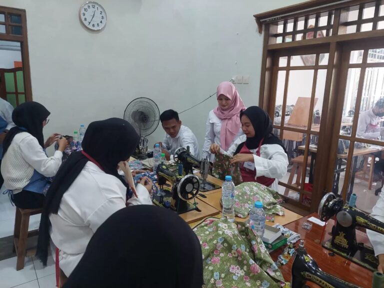 Serap Tenaga Kerja Lokal, Pemkab Sampang Optimalkan Job Fair dan Pelatihan