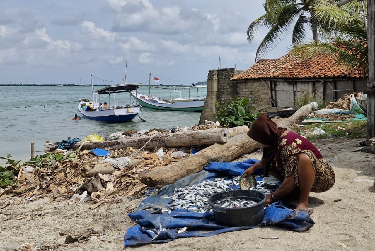 Nestapa Nelayan Masalembu: Harga Ikan Anjlok, Hasil Tangkapan Dibuang ke Laut