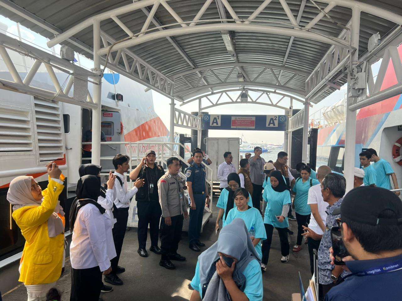 60 PMI Asal Sampang Dideportasi, Disnaker: Banyak Berangkat Tanpa Jalur Resmi