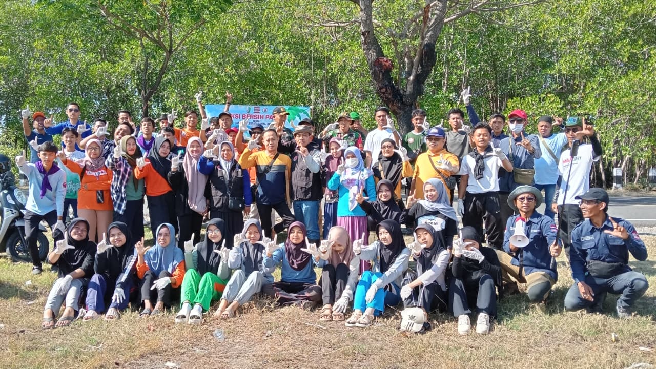 Sinergi Multipihak Bersihkan Sampah Laut di Taddan Mangrove Conservation