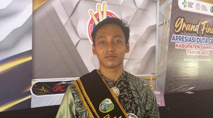 Raih Juara 1 Putra Duta Genre Sampang 2025, Moh. Ali Farhan Kenalkan ‘Satu Aplikasi Satu Sehat’