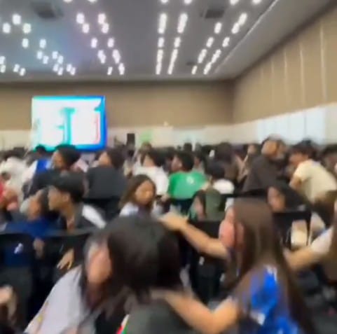 Gempa Magnitudo 7,4 Guncang Filipina