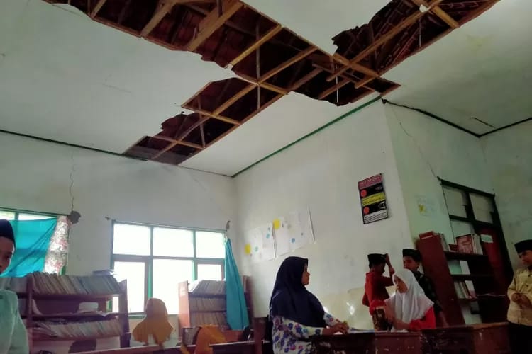37 Sekolah di Sampang Dapat Dana Revitalisasi, Total Rp33,6 Miliar