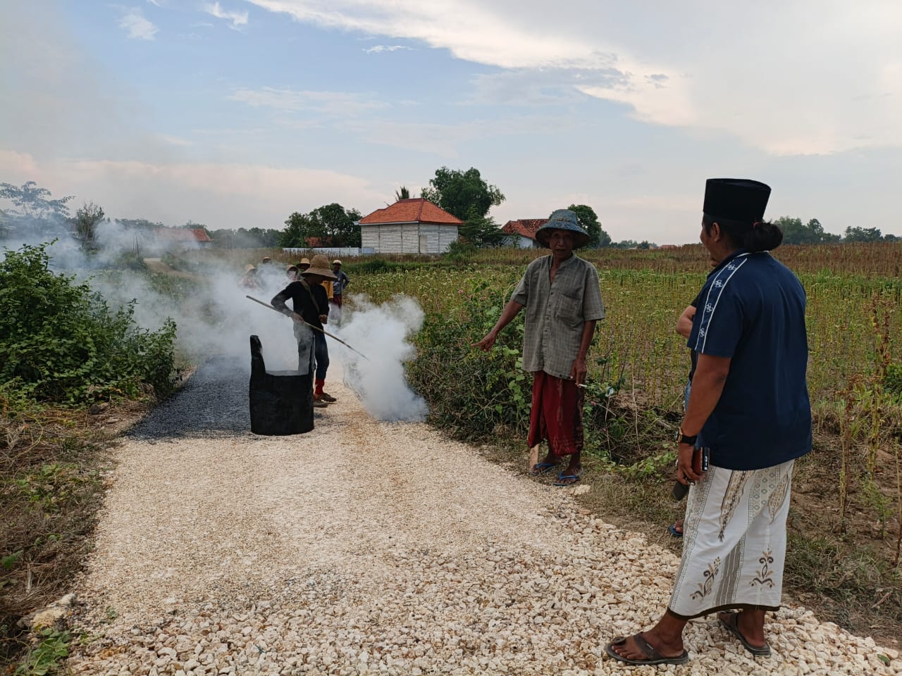 Rogoh Dana Pribadi Rp 2,8 Miliar untuk Bangun Jalan Desa, Mat Yasin: Saya Ingin Masyarakat Senang