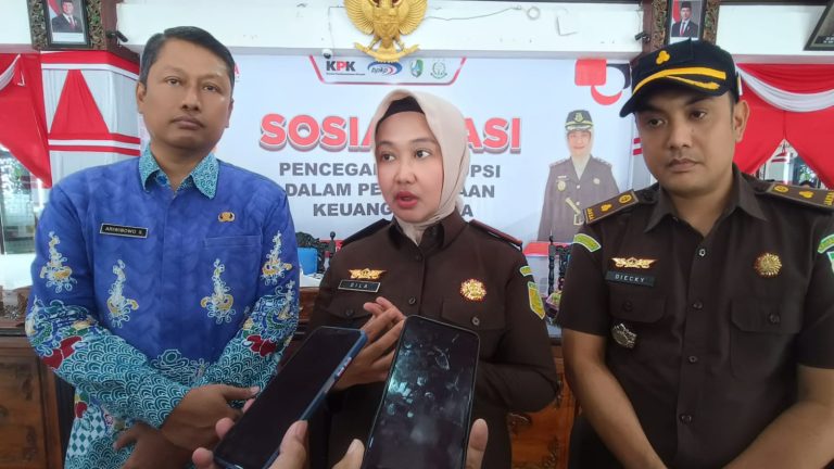 Ingatkan Pemdes, Kajari Sampang: Indikator Korupsi Adalah Penggunaan DD Tidak Transparan