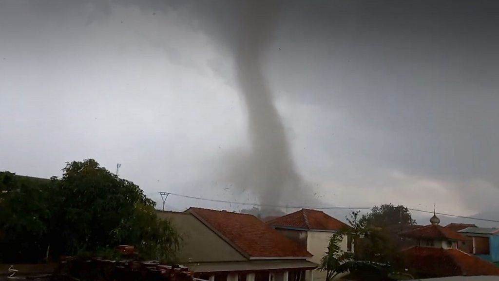 BPBD Sampang Keluarkan Peringatan Dini, Warga Diminta Waspadai Angin Puting Beliung