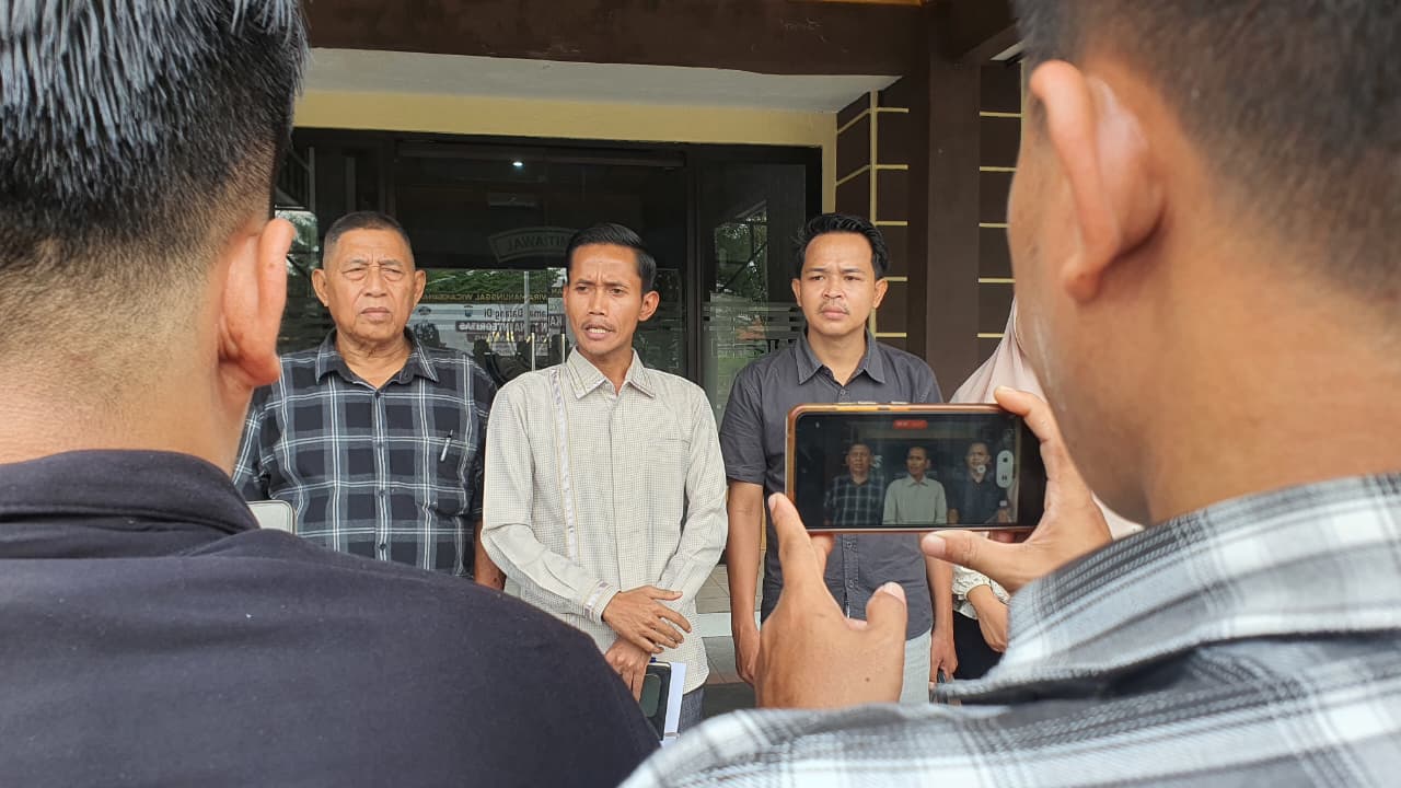 2 Pelaku Pembacokan SPBU Camplong Masih Buron, Kuasa Hukum Korban: Aneh, Kenapa Polisi Belum Tangkap Mereka?