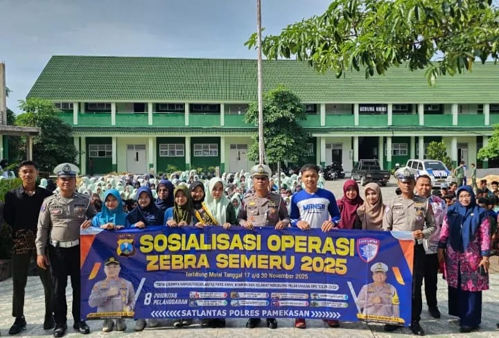Polisi Sosialisasikan Operasi Zebra Semeru 2025 ke Pelajar di Pamekasan