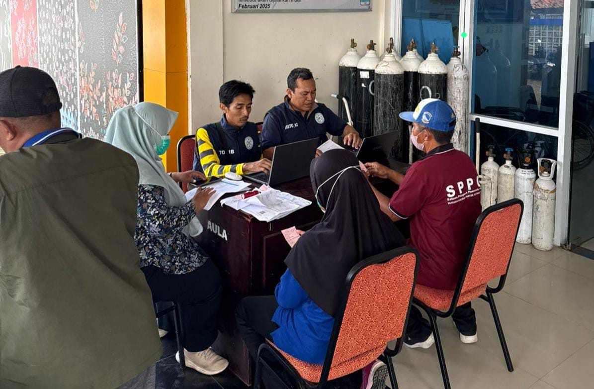 Staf dan Relawan SPPG DWS Sampang Lakukan Cek Kesehatan, Pastikan Menu MBG Sehat dan Aman