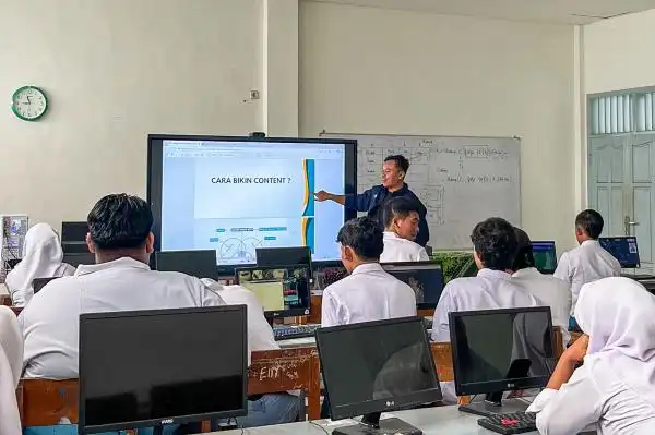 Serasa Dibaca Pikiran? Ini Rahasia Teknologi di Balik Algoritma Media Sosial!