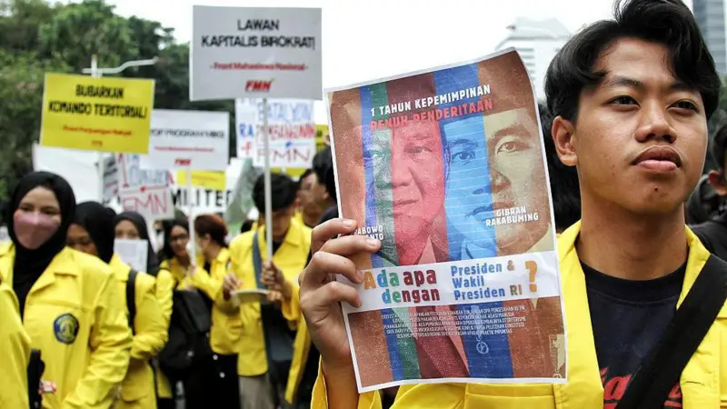 Gelar Aksi di Bundaran HI, BEM UI Desak Pemerintah Penuhi 8 Tuntutan Rakyat!
