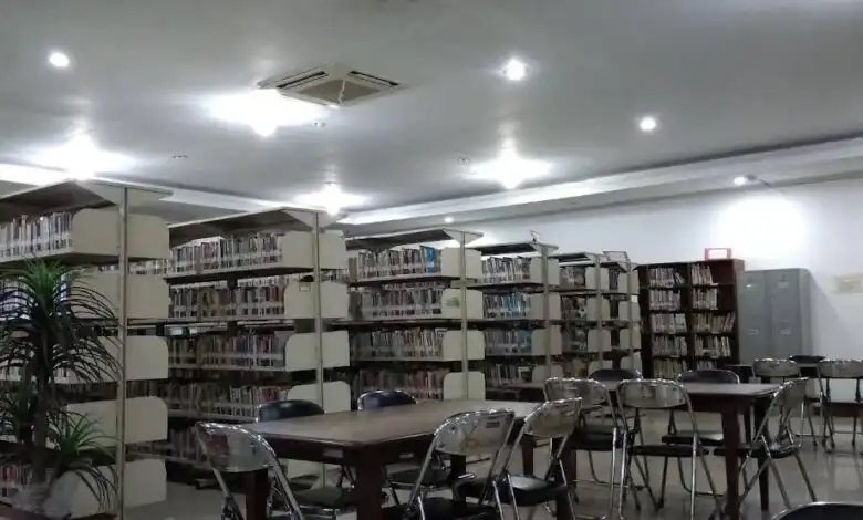 Budaya Nongkrong di Perpustakaan: Ketika "Cari Ilmu" Jadi "Cari Aesthetic"