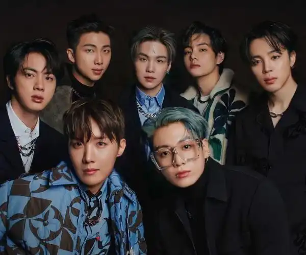 BTS Dipastikan Konser di GBK, Batal Gunakan JIS untuk Panggung Jakarta