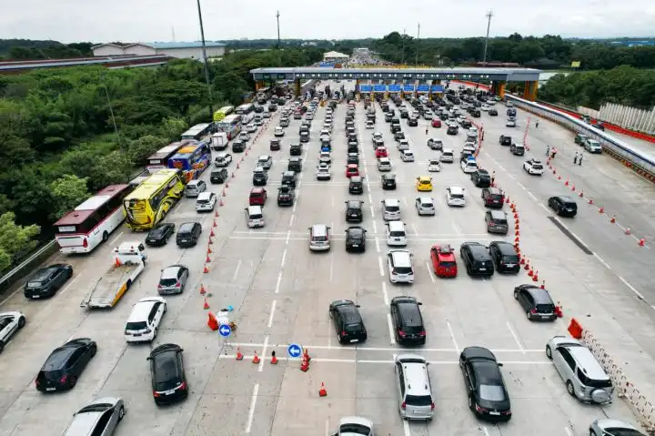 Catat! One Way Arus Balik Berlaku Hari ini Hingga Diskon Tarif Tol Perjalanan 26-27 Maret 