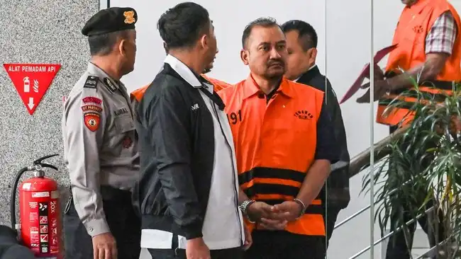 Terjaring OTT KPK, Bupati Pemalang Anom Widiyantoro Tersangka Jual Beli Jabatan dan Proyek