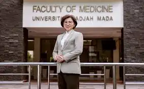 Menilik Karier Cemerlang Ova Emilia, Pakar Kedokteran yang Kini Menahkodai UGM