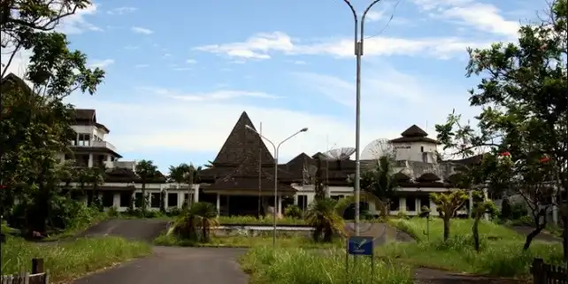 Menjelajahi Makna Spiritual dan Tradisi Penghormatan pada Situs Sejarah dalam Jejak Pemimpin Bangsa
