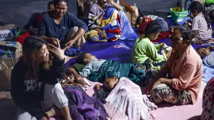 Kerusakan Masif Gempa NTT: 7.968 Rumah Rusak, Menko PMK Bentuk Satgas Khusus Penanganan Bencana!