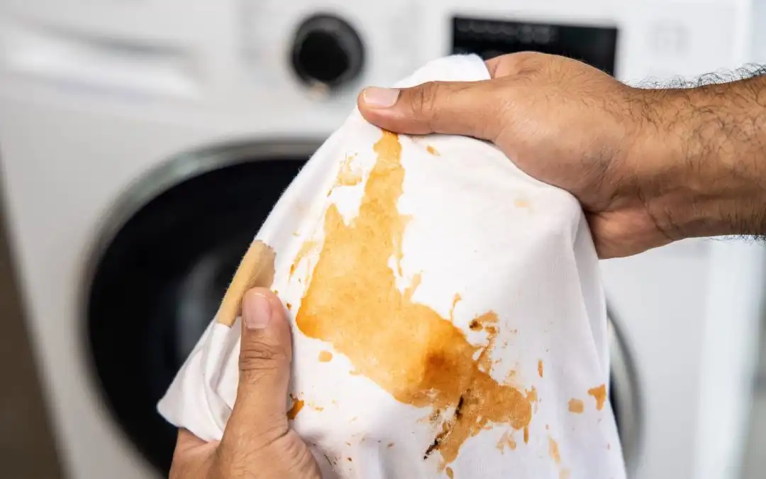 Jangan Salah Pakai! Alasan Ilmiah Mengapa Sabun Mandi Gagal Menghilangkan Noda Lemak di Pakaian