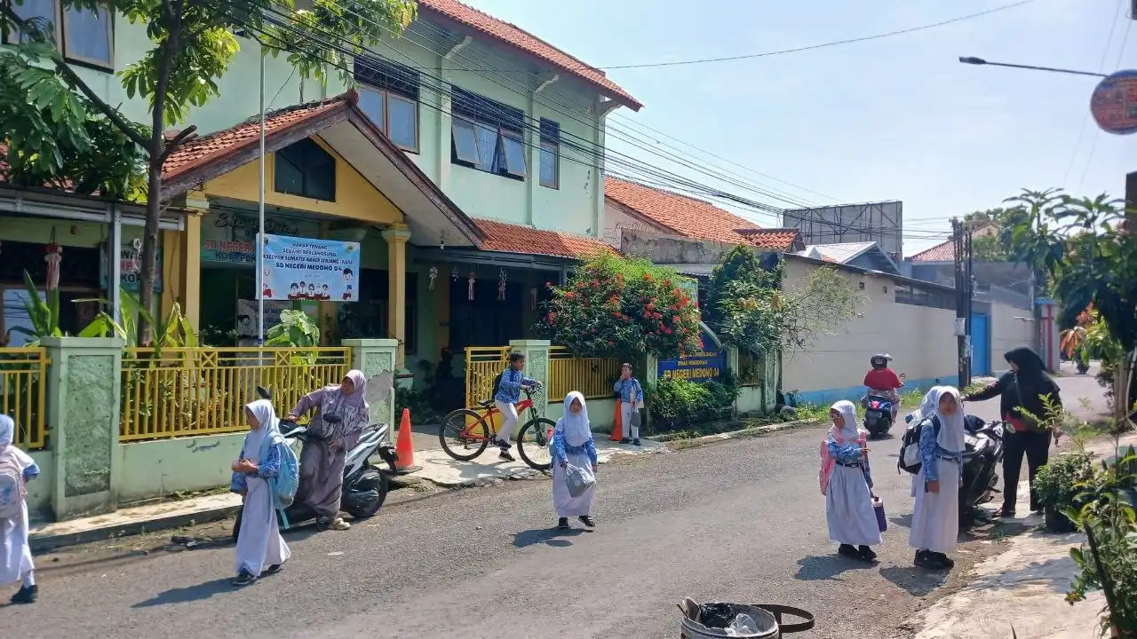 Tren Parfum Anak Sekolah Picu Pubertas Dini 
