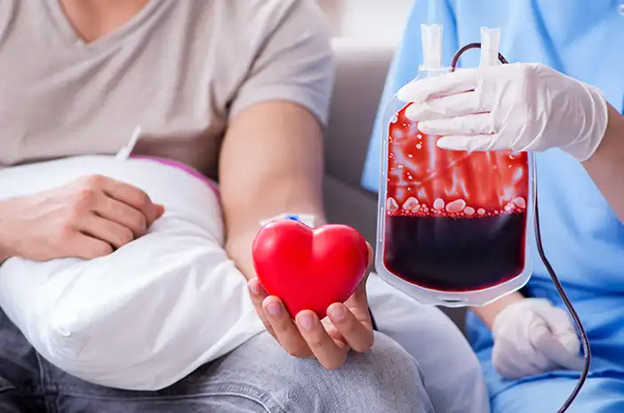 Bukan Cuma Bantu Sesama, Ini 5 Manfaat Rutin Donor Darah buat Kesehatan Tubuhmu