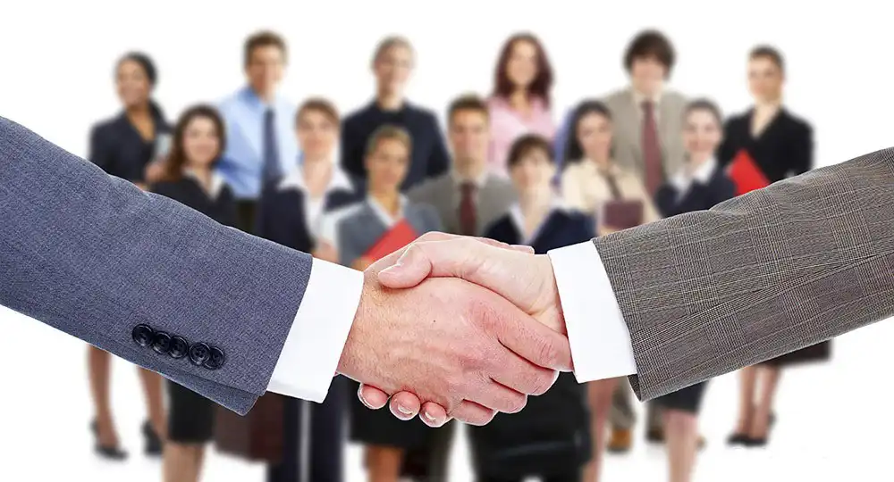 Gak Cuma Skill Teknis! Ini Alasan Kenapa Kecerdasan Budaya Bikin Kariermu Melejit di Level Global