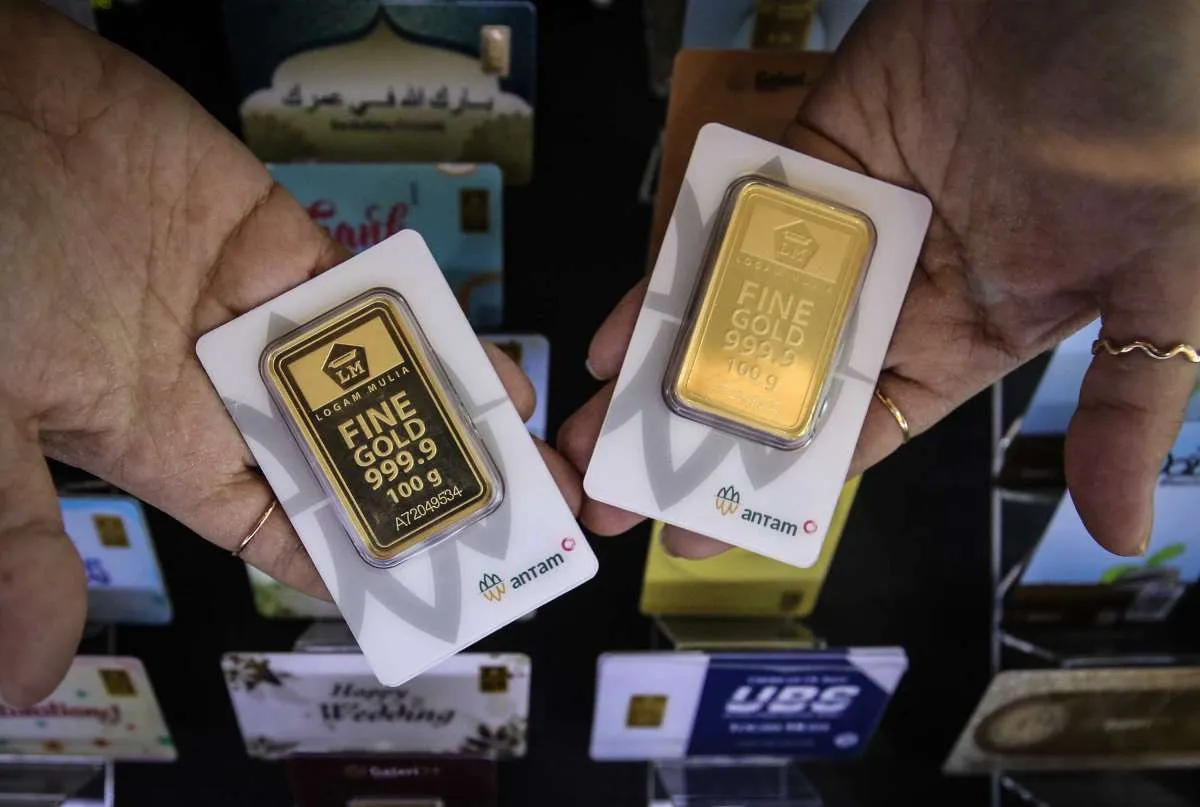 Harga Emas Antam Stagnan di Level Rp1,3 Juta, Harga Buyback Ikut Tertahan