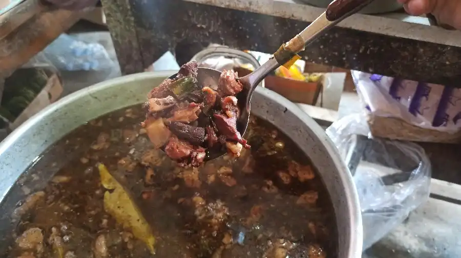 Sekilas Mirip Rawon, Ini Lho Pindang Tetel Kuliner Khas Pekalongan yang Bikin Nagih!