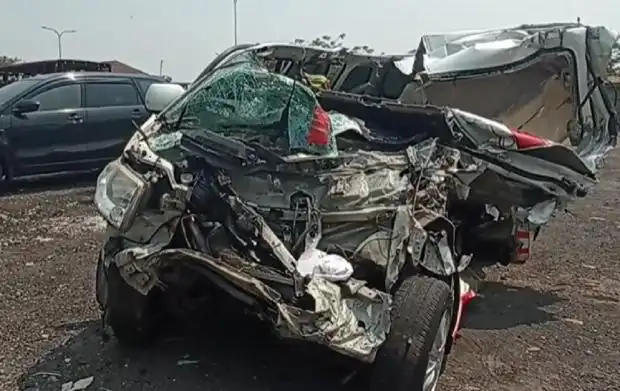 Ambulans Terlibat Kecelakaan Beruntun di Tol Batang-Semarang, Tiga Penumpang Meninggal
