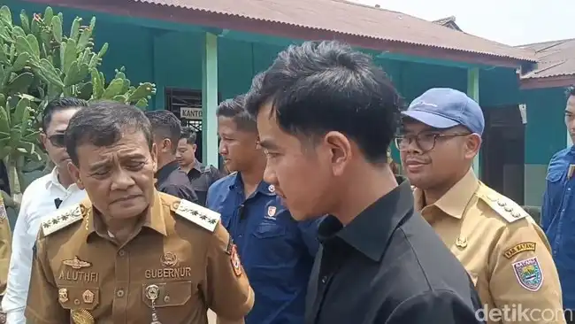 Wapres Gibran Tinjau Korban Keracunan MBG di Batang, Minta Hasil Investigasi Dibuka Transparan