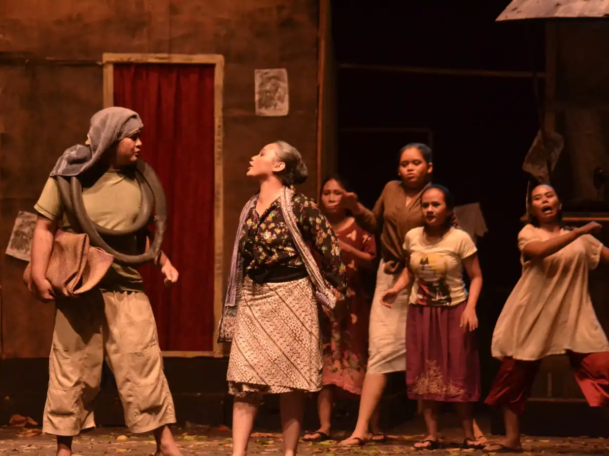 Keajaiban Diksi Sastra Jawa dalam Menghidupkan Jiwa dan Estetika Dialog Teater Modern Masa Kini